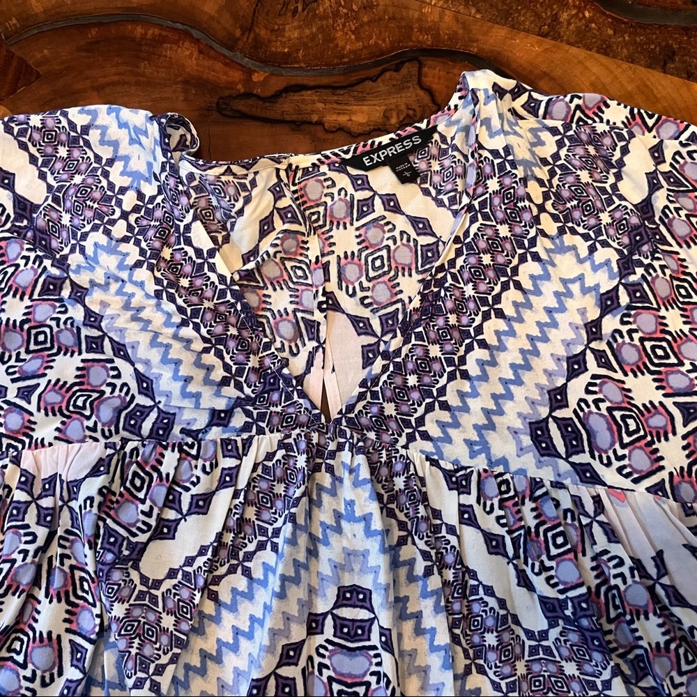 Express Size L Boho Top - Picture 2 of 9